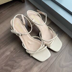 Women's Cream Strappy Sandals